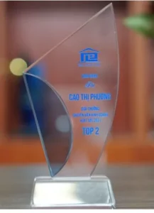 Kỷ niệm chương pha lê thủy tinh 2L2 cao tổng 18cm 20cm 22cm — ảnh thành phẩm SAIGONPR đã giao
